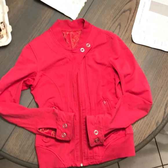 Lululemon jacket - Picture 1 of 4